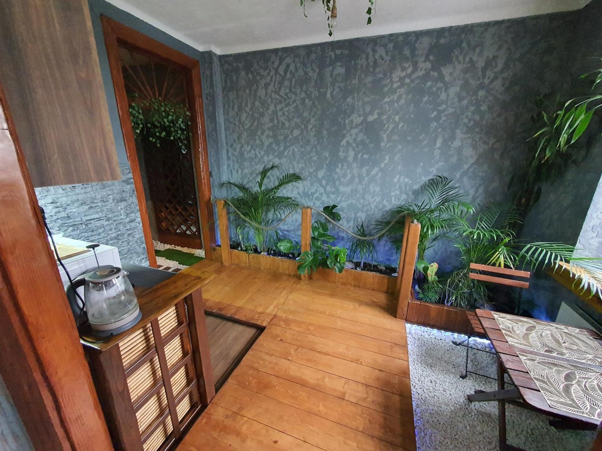Tropicana Jacuzzi Apartment Krakow Luaran gambar