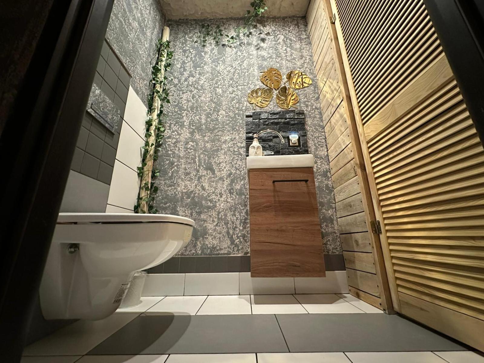 Tropicana Jacuzzi Apartment Krakow Luaran gambar